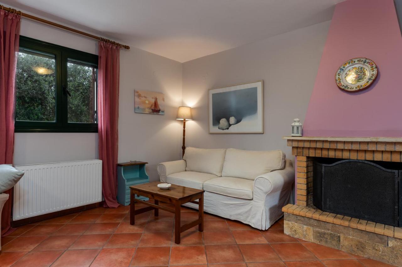 Koxyli Studios & Apartments Kaligata Bagian luar foto