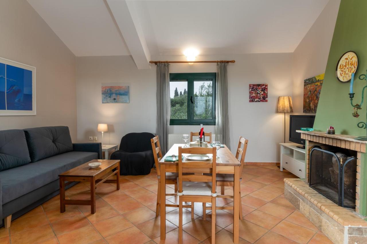 Koxyli Studios & Apartments Kaligata Bagian luar foto