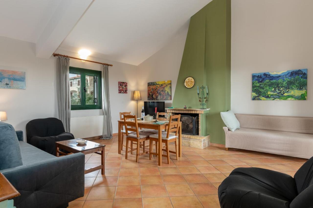 Koxyli Studios & Apartments Kaligata Bagian luar foto