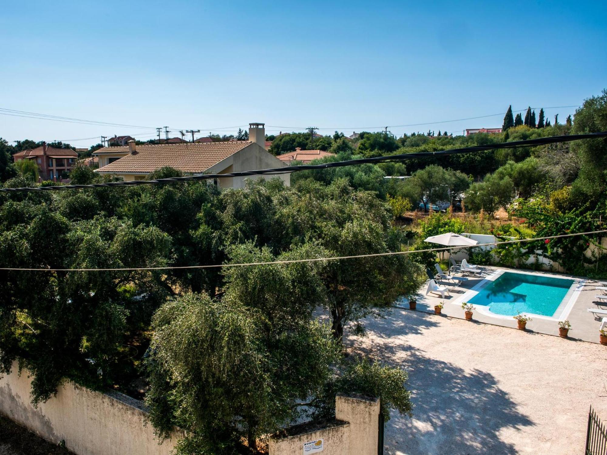 Koxyli Studios & Apartments Kaligata Bagian luar foto