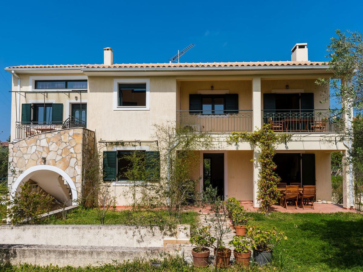 Koxyli Studios & Apartments Kaligata Bagian luar foto